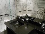 Badkamer zwart graniet